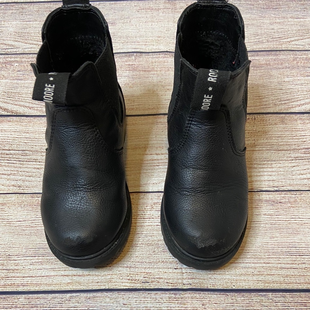 H&M Chelsea Boots